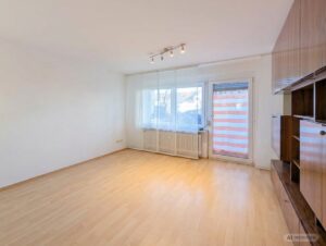 Gut geschnittene 2-Zimmer-Wohnung mit Balkon & Stellplatz