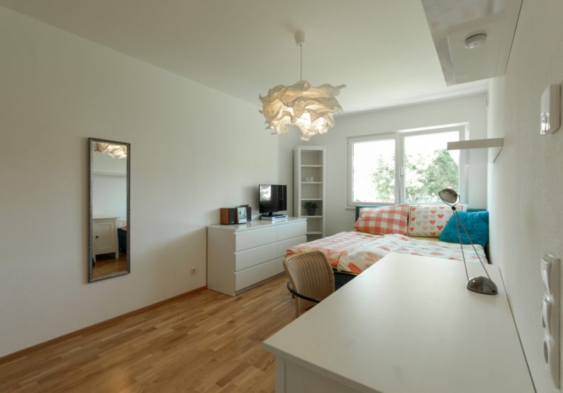 Zimmer 2 OG