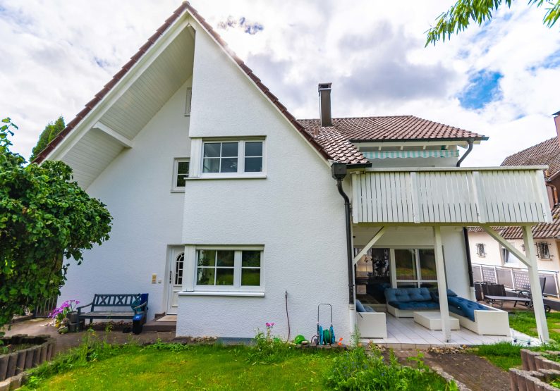 Haus-Rueckseite