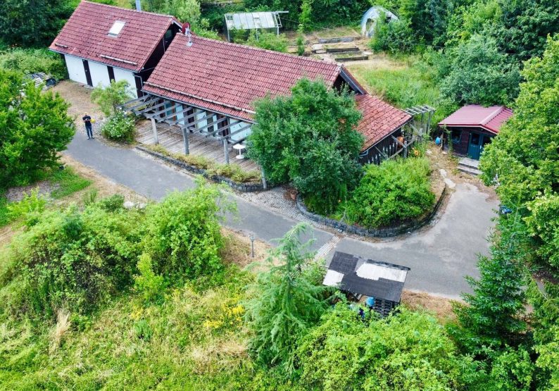 Garagengebäude - Seminargebäude