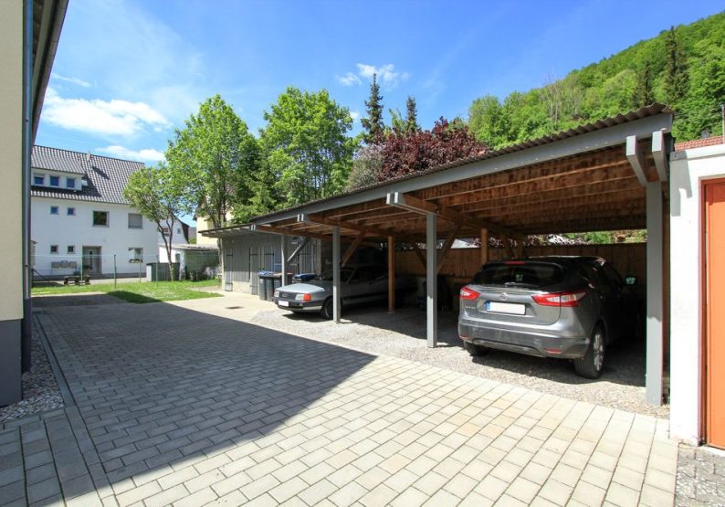 Hof/Carports/Schuppen