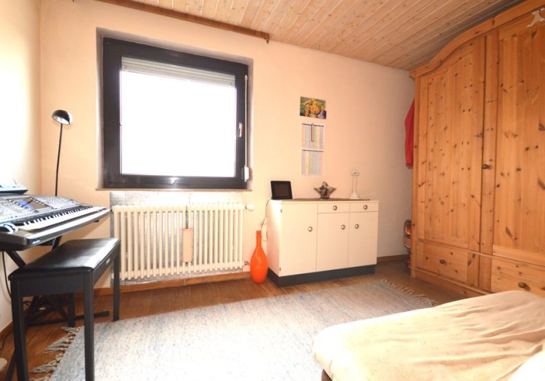 Buero-Gaestezimmer-EG